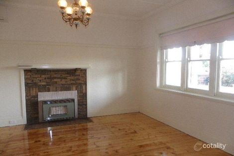 Property photo of 28 Houston Avenue Strathmore VIC 3041