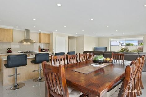 Property photo of 16 Jarrah Drive Alfredton VIC 3350