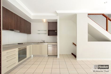 Property photo of 1/106 Carmody Road St Lucia QLD 4067