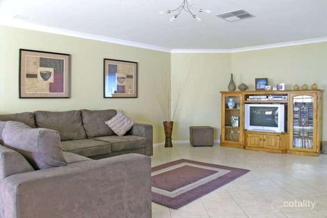 Property photo of 19 Terrigal Pass Tapping WA 6065