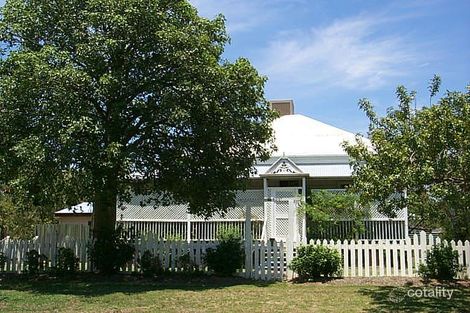 22 Alfred St, Dalby, QLD 4405