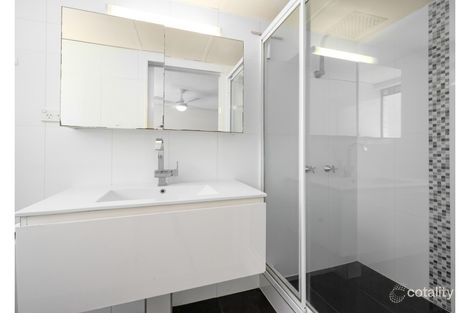 Property photo of 1/138 Marine Parade Southport QLD 4215