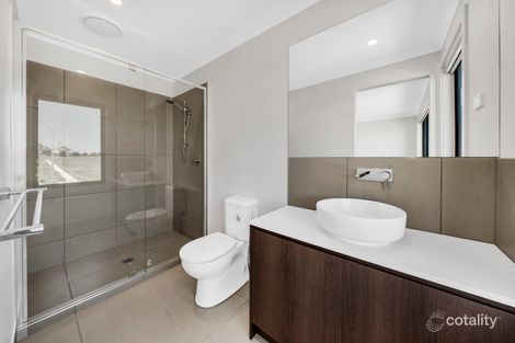 Property photo of 10 Eastview Terrace Clyde VIC 3978