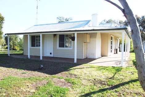 9 Willow Ave, Lucindale, SA 5272