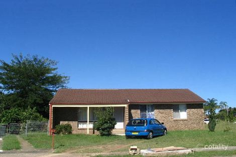 7 Glenfern Cres, Bossley Park, NSW 2176