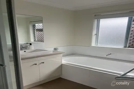 Property photo of 93 Brookside Circuit Ormeau QLD 4208