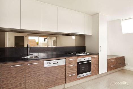 Property photo of 10/50 Ormond Road Elwood VIC 3184