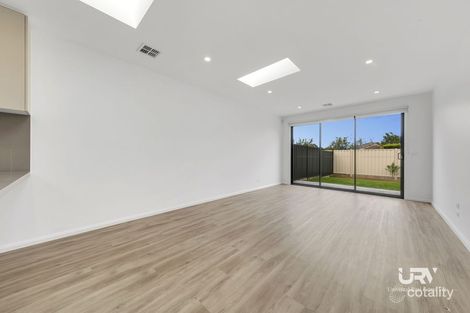 Property photo of 2/11 Pines Way Craigieburn VIC 3064