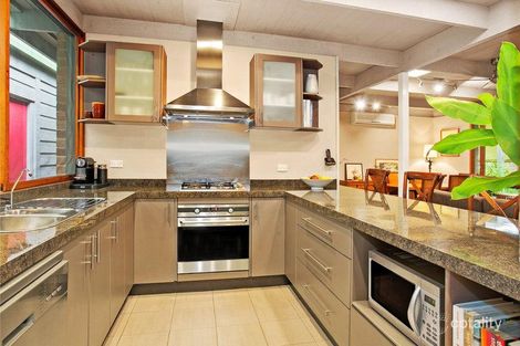 Property photo of 131 Buttenshaw Drive Austinmer NSW 2515