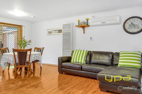 Property photo of 2/41 Dunn Crescent Langwarrin VIC 3910
