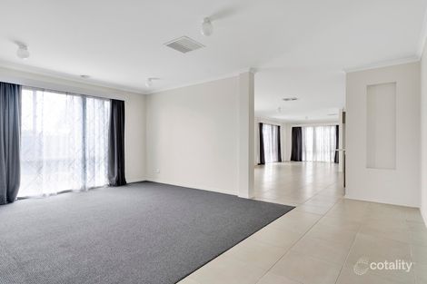 Property photo of 7 Landmark Crescent Manor Lakes VIC 3024
