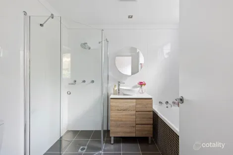 Property photo of 9/2 Brookvale Avenue Brookvale NSW 2100