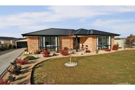 24 Alexander Cir, Campania, TAS 7026