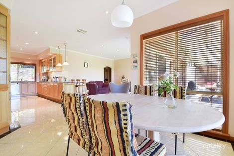 Property photo of 10 Ashridge Court Aberfoyle Park SA 5159