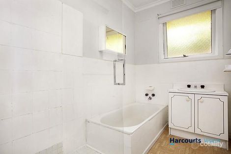 Property photo of 3 Wingara Avenue Keilor East VIC 3033