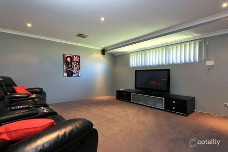 Property photo of 32 L'Aquila Circle Beeliar WA 6164