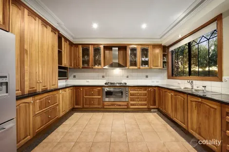 Property photo of 1 Reef Court Aspendale Gardens VIC 3195