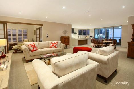 6/120 Surf Pde, Broadbeach, QLD 4218