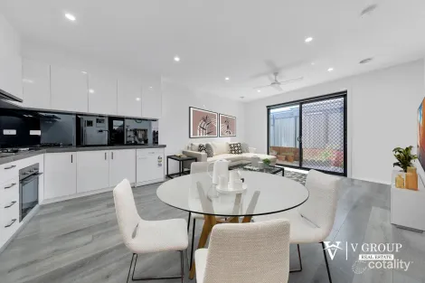 Property photo of 24 Labichea Street Craigieburn VIC 3064
