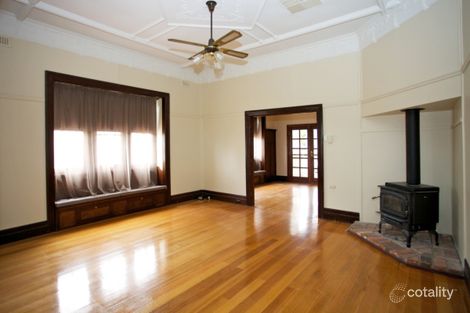 Property photo of 14 Bradshaw Street Horsham VIC 3400