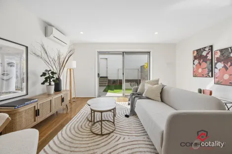 Property photo of 33A Madgwick Street Coombs ACT 2611