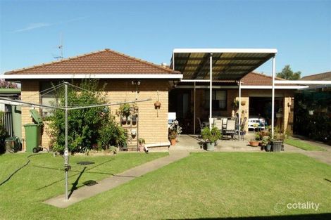 Property photo of 560 Iluka Crescent Lavington NSW 2641