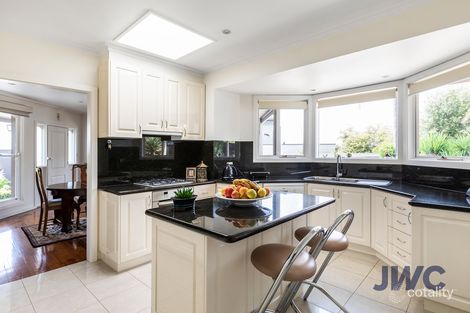 Property photo of 8 Dingley Street Templestowe Lower VIC 3107