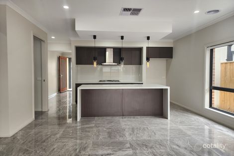 Property photo of 51 Wollahra Rise Wyndham Vale VIC 3024