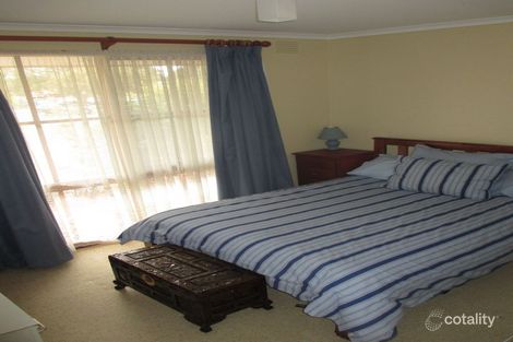 Property photo of 1 Birch Court Langwarrin VIC 3910