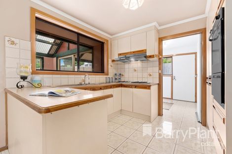 Property photo of 14 Quist Court Mill Park VIC 3082