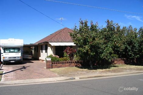 29 Warburton St, Chifley, NSW 2036