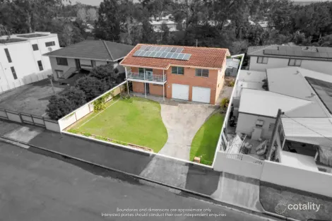 18 Cabarita St, Biggera Waters, QLD 4216