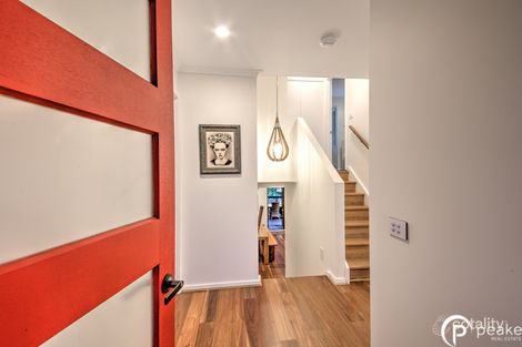 Property photo of 28 McNabb Street Berwick VIC 3806