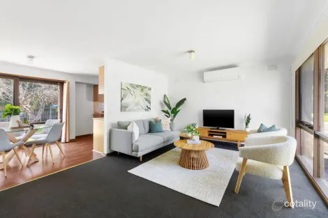 Property photo of 38 Freeman Crescent Mill Park VIC 3082