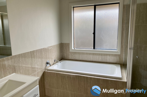 Property photo of 21 Bellfrog Street Fletcher NSW 2287