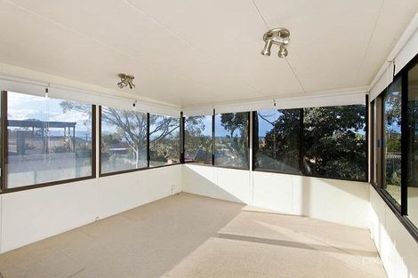 Property photo of 106 Landy Drive Mount Warrigal NSW 2528