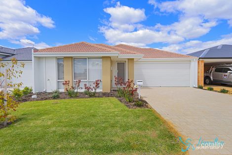 25 Lancaster Loop, Piara Waters, WA 6112