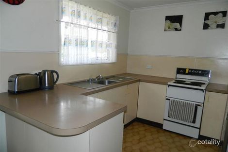 Property photo of 8 Burwood Close Andergrove QLD 4740
