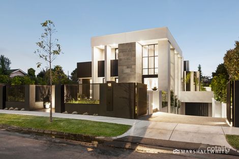 Property photo of 12 Wallace Grove Brighton VIC 3186