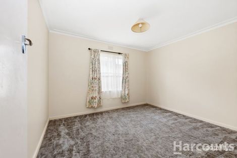 Property photo of 63 Cambridge Street Wendouree VIC 3355
