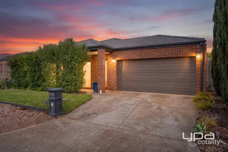 Property photo of 11 Nantha Way Brookfield VIC 3338