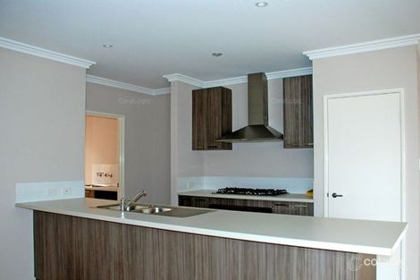 Property photo of 3/9 Parnell Way Canning Vale WA 6155
