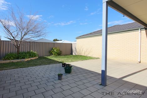 Property photo of 37 Willoughby Ramble Harrisdale WA 6112