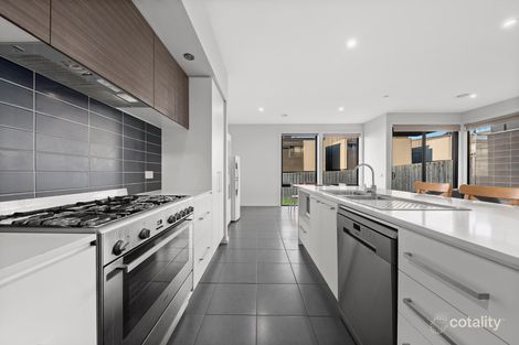 Property photo of 9 Yarra Bing Crescent Burwood VIC 3125