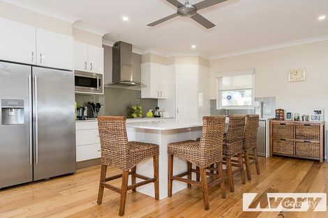 10 Bell St, Booragul, NSW 2284