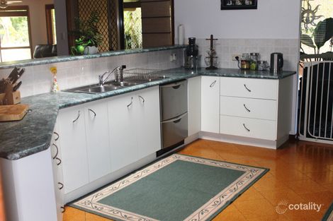 Property photo of 6 Kirrang Place Boyne Island QLD 4680