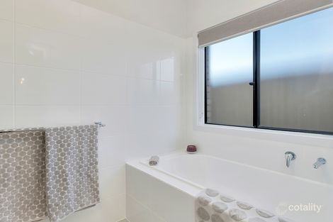 Property photo of 18 Carmela Avenue Angle Vale SA 5117
