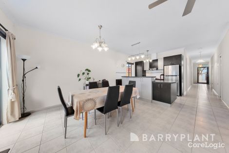 Property photo of 22 Clementson Drive Caroline Springs VIC 3023