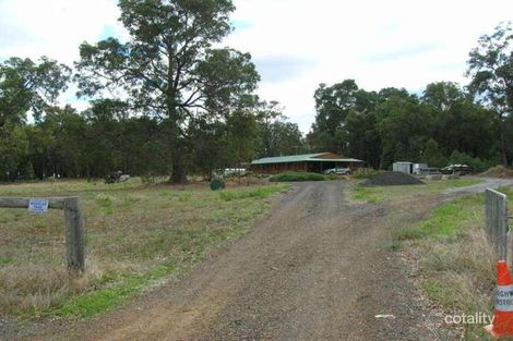 Property photo of 18 Strawberry Hill Drive Gidgegannup WA 6083