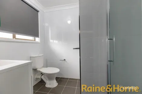 Property photo of 10 Currawong Road Dubbo NSW 2830